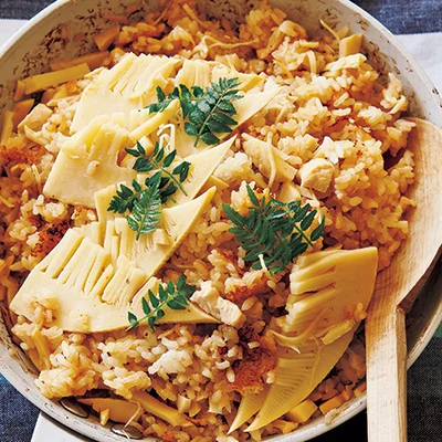 新しょうがとたけのこの炊き込みご飯
