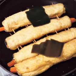 だしはとらず、昆布とソーセージ、油揚げのうまみとコクで煮る