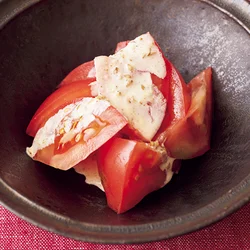 トマトのごまマヨソース