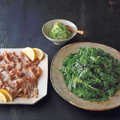 W春菊の焼き肉サラダ