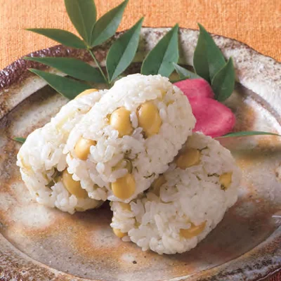 豆のおむすび