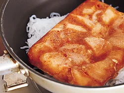 油を使わず、蒸し焼きにして解凍