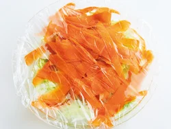 野菜は電子レンジ加熱でやわらかく。最小限の調味料ですむ。