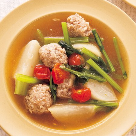 とりだんごとかぶのおかずスープ By井上かなえさんの料理レシピ プロのレシピならレタスクラブ