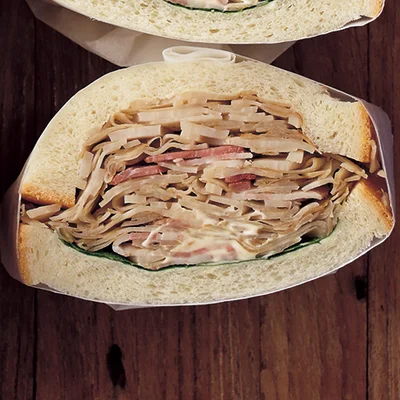 れんこんとごぼうのきんぴらサンド