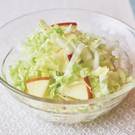 白菜とりんごのサラダ【by 石原洋子さん】
