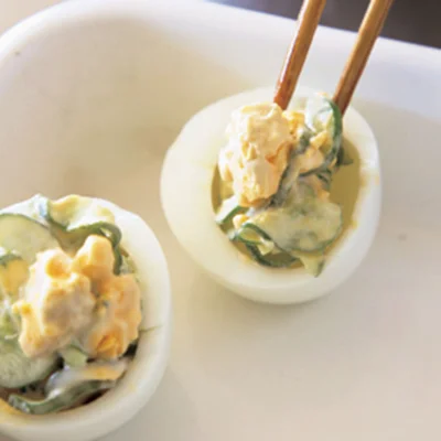 野菜は塩もみして水分を抜き、食感をキープ