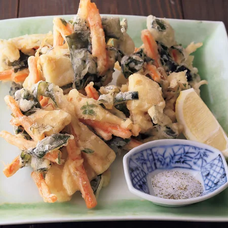 たけのことわかめのかき揚げ