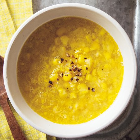 とうもろこしの粒々コーンスープ By枝元なほみさんの料理レシピ プロのレシピならレタスクラブ