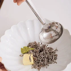 わさびをゆで汁で溶いて、パスタのゆで上がりを待つ！