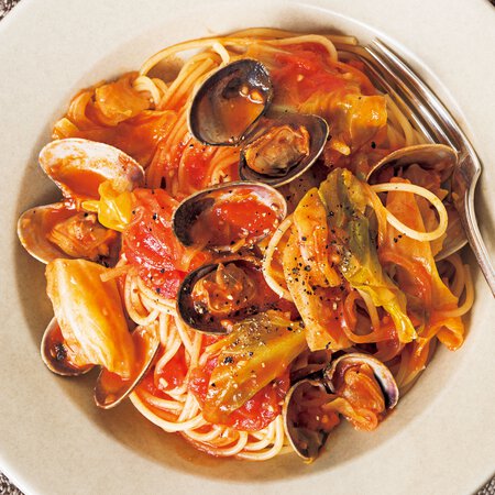 あさりとキャベツのトマトパスタ By新谷友里江さんの料理レシピ プロのレシピならレタスクラブ