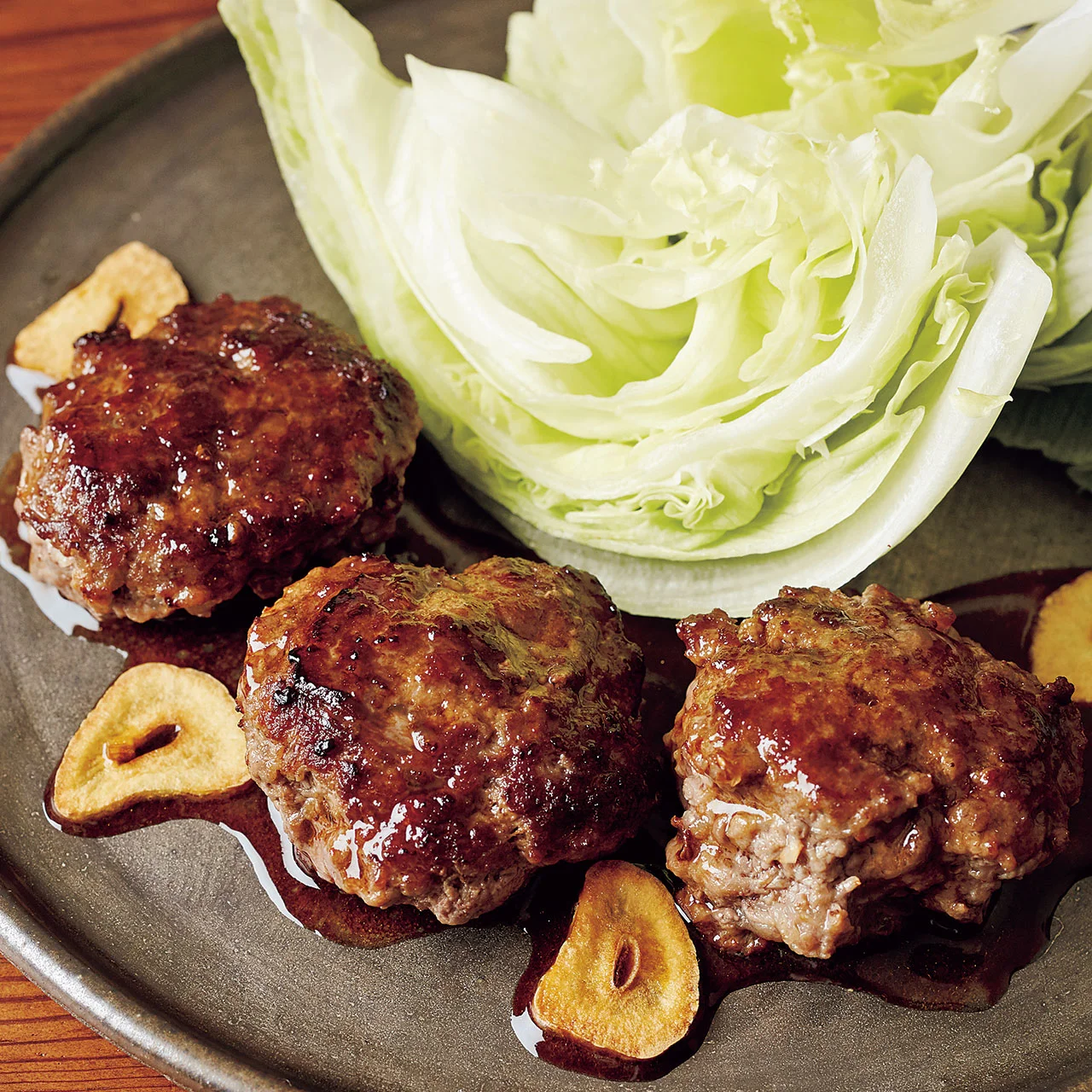 牛肉とひき肉のまとめしょうゆステーキ