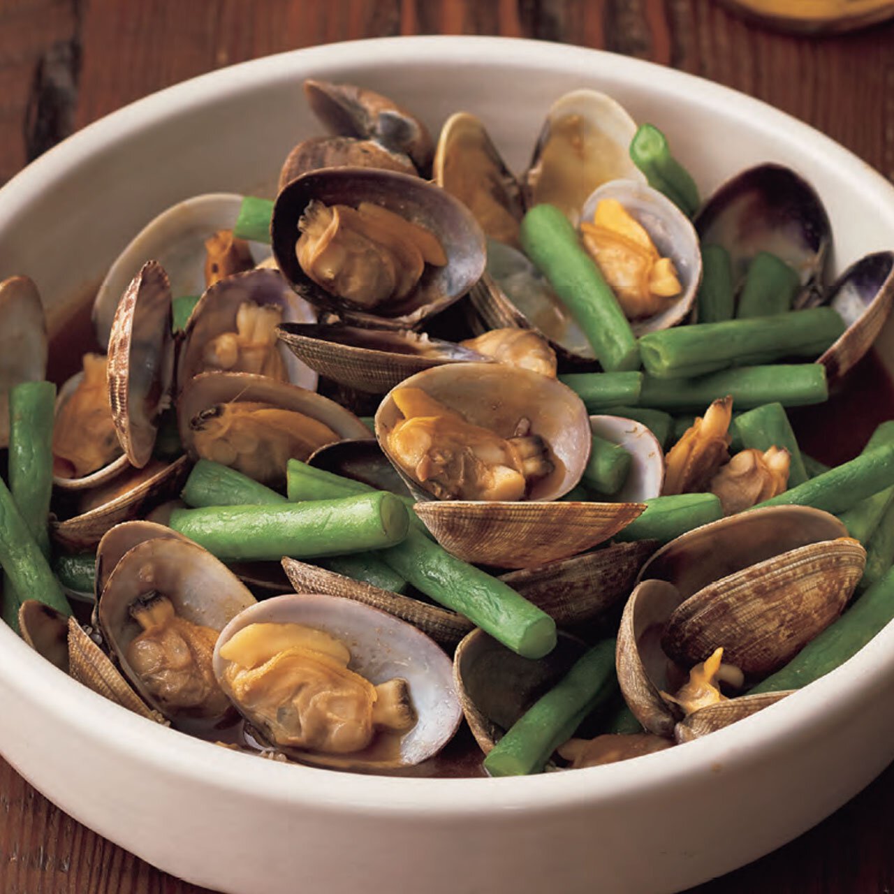 あさりといんげんのオイスターバター炒め Byツレヅレハナコさんの料理レシピ プロのレシピならレタスクラブ