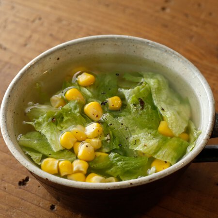 レタスとコーンの注ぐだけスープ By新谷友里江さんの料理レシピ プロのレシピならレタスクラブ