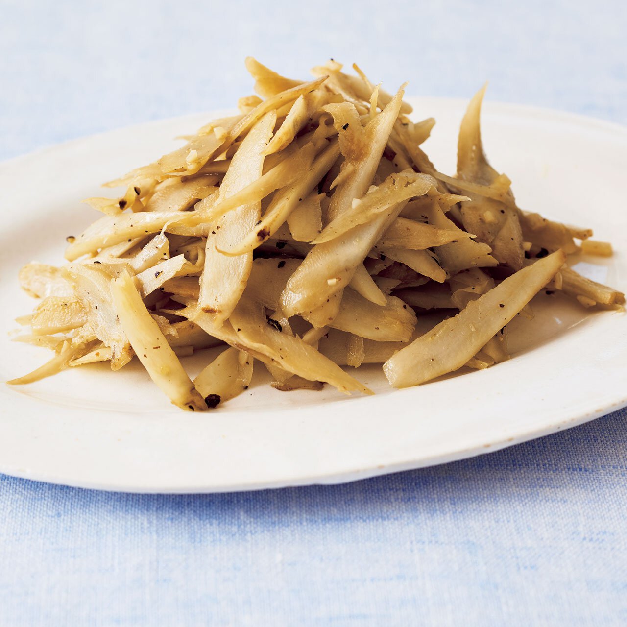 ごぼうのガーリック炒め By牛尾理恵さんの料理レシピ プロのレシピならレタスクラブ