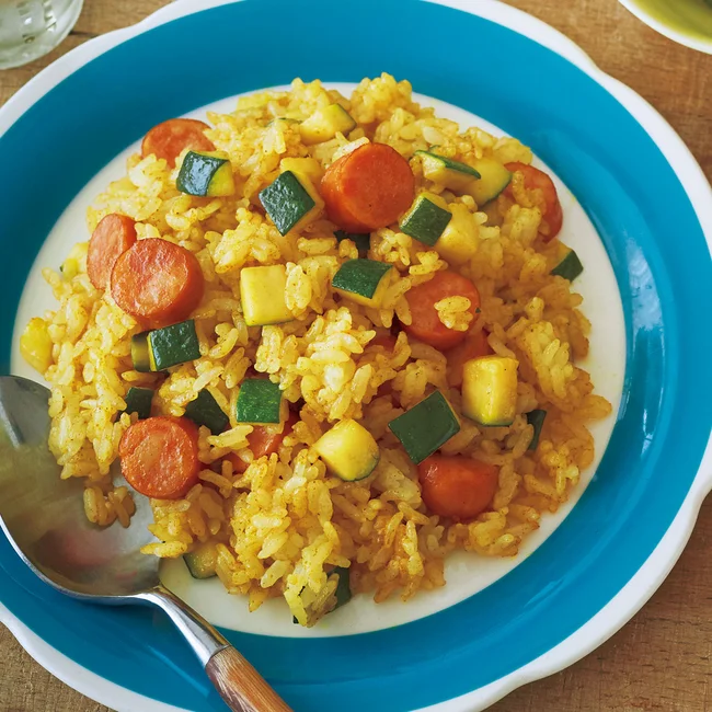 ソーセージとズッキーニの混ぜピラフのレシピ・作り方【簡単＆時短】 レタスクラブ