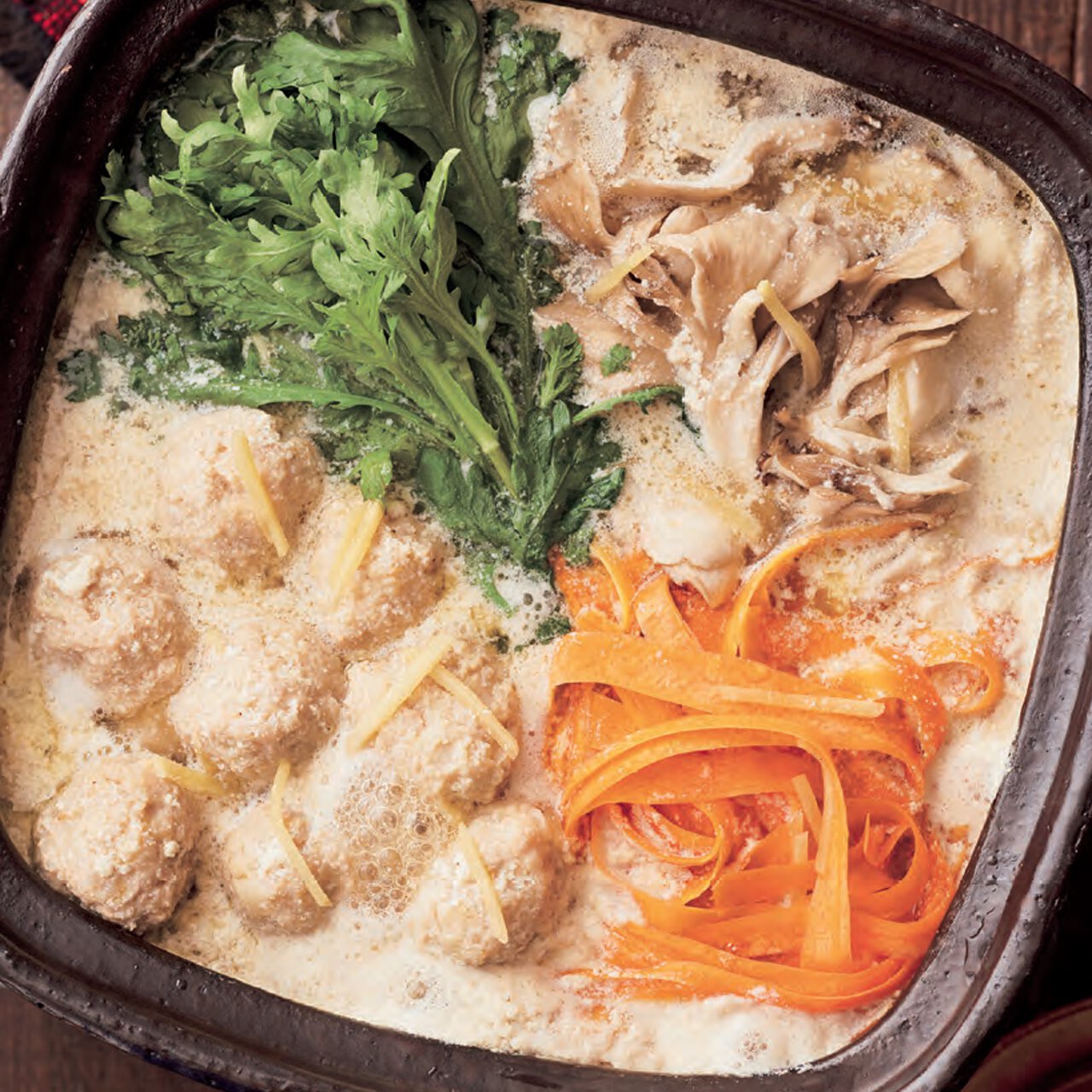 つくねのごま豆乳鍋 By新谷友里江さんの料理レシピ プロのレシピならレタスクラブ