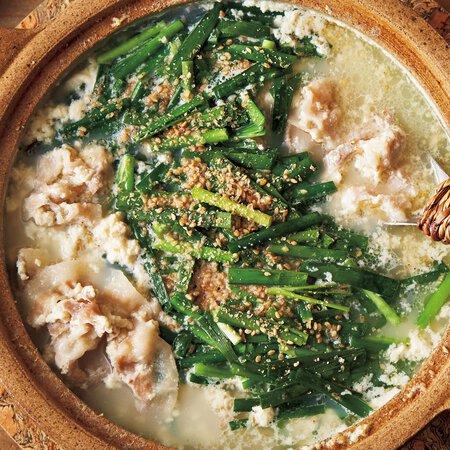 豚バラ肉とにらの豆乳チゲ Byしらいのりこさんの料理レシピ プロのレシピならレタスクラブ