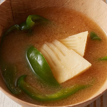 たけのことピーマンのみそ汁 Byしらいのりこさんの料理レシピ プロのレシピならレタスクラブ