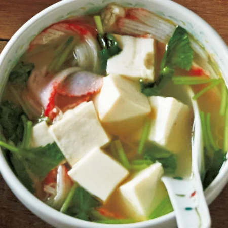 豆腐とかにかまの中華風スープ