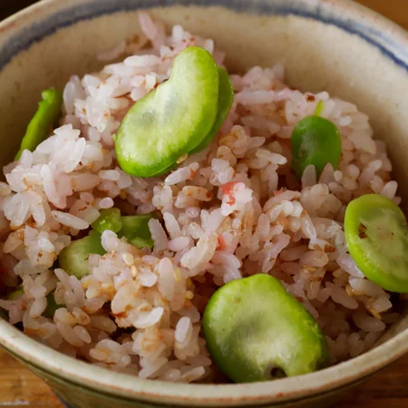 そら豆と梅の混ぜご飯