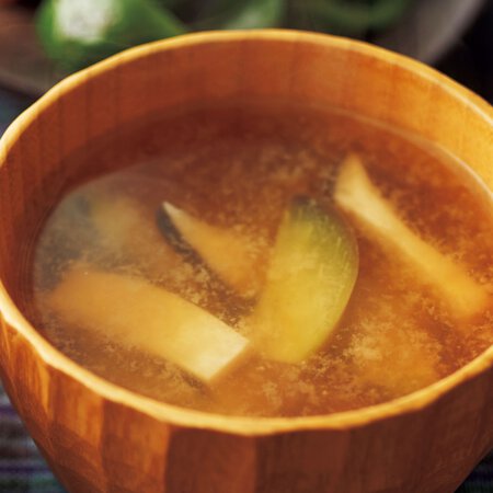 なすとエリンギのみそ汁 By新谷友里江さんの料理レシピ プロのレシピならレタスクラブ