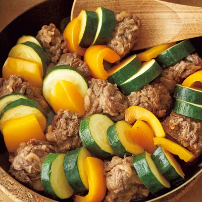 「牛肉と夏野菜のフライパン蒸し焼き」の献立