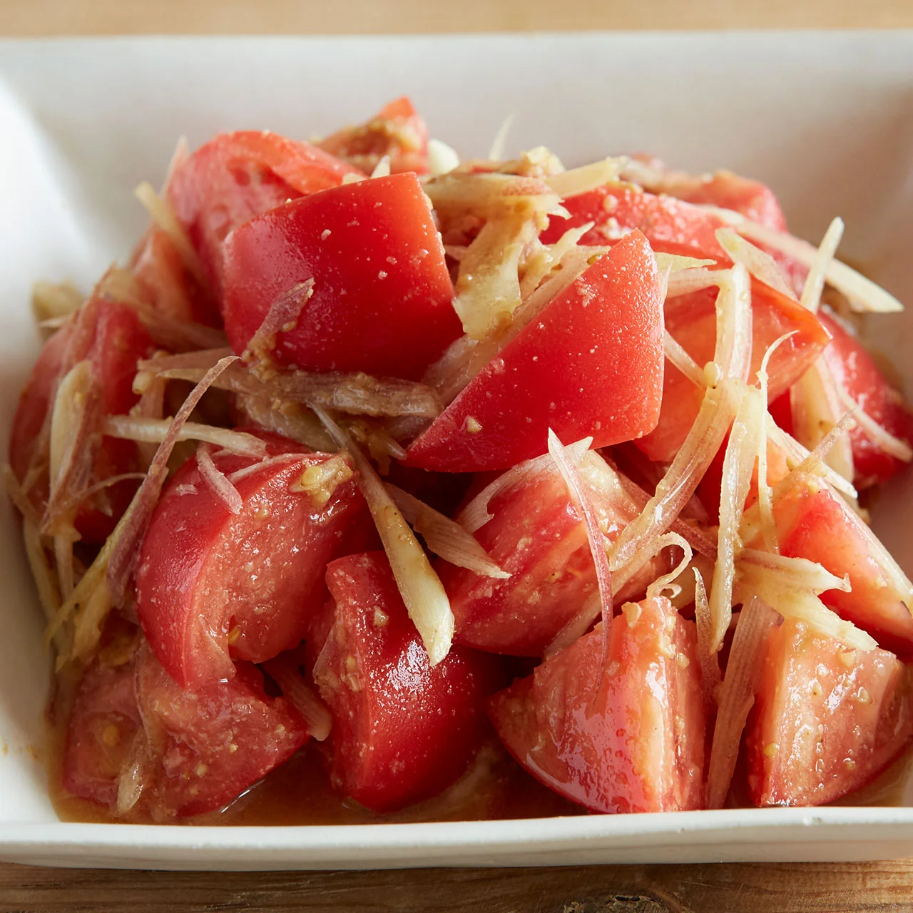 トマトとみょうがのごまあえ By関岡弘美さんの料理レシピ プロのレシピならレタスクラブ