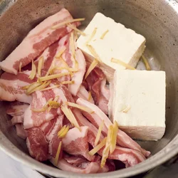 食材は最初に入れる