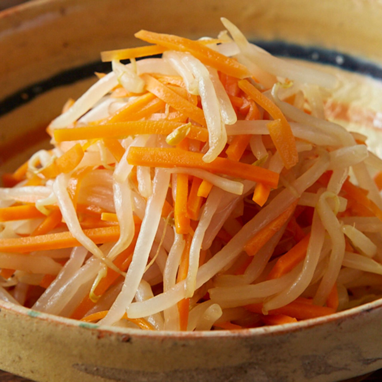 もやしとにんじんにごまポン酢 By舘野鏡子さんの料理レシピ プロのレシピならレタスクラブ