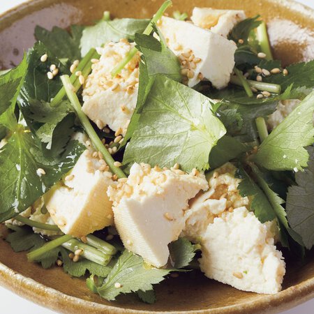 三つ葉と豆腐の和風サラダ By新谷友里江さんの料理レシピ プロのレシピならレタスクラブ