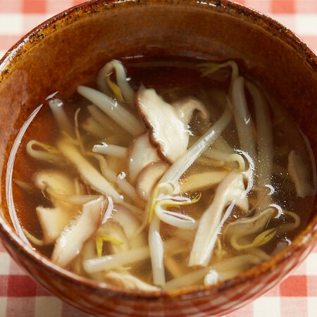 もやしときのこのコンソメスープ By上島亜紀さんの料理レシピ プロのレシピならレタスクラブ