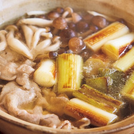 焼きねぎと豚しゃぶの小鍋 By新谷友里江さんの料理レシピ プロのレシピならレタスクラブ