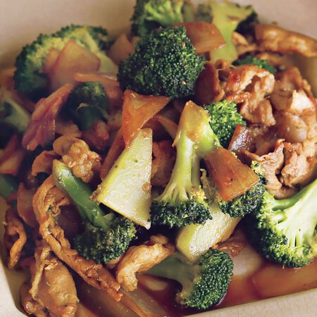 ブロッコリーと豚こまのカレー炒め By近藤幸子さんの料理レシピ - プロのレシピならレタスクラブ