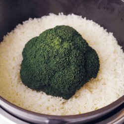 まるごとブロッコリーの炊き込みご飯 By近藤幸子さんの料理レシピ プロのレシピならレタスクラブ まるごとブロッコリーの炊き込みご飯 By近藤幸子さんの料理レシピ プロのレシピならレタスクラブ