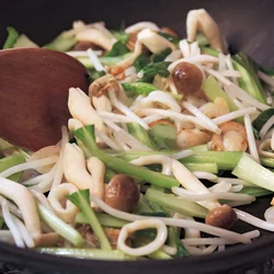 野菜のシャキッと感を残す程度に火を入れろ！