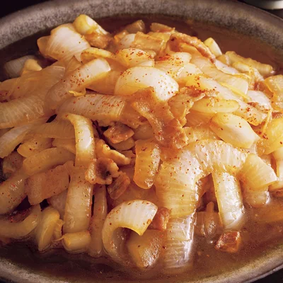 新玉ねぎのしょうが焼き