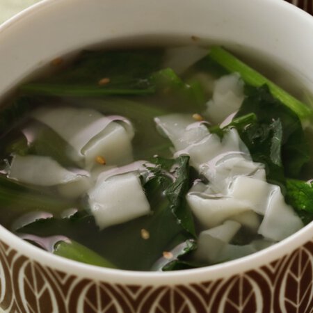 小松菜のワンタン風スープ