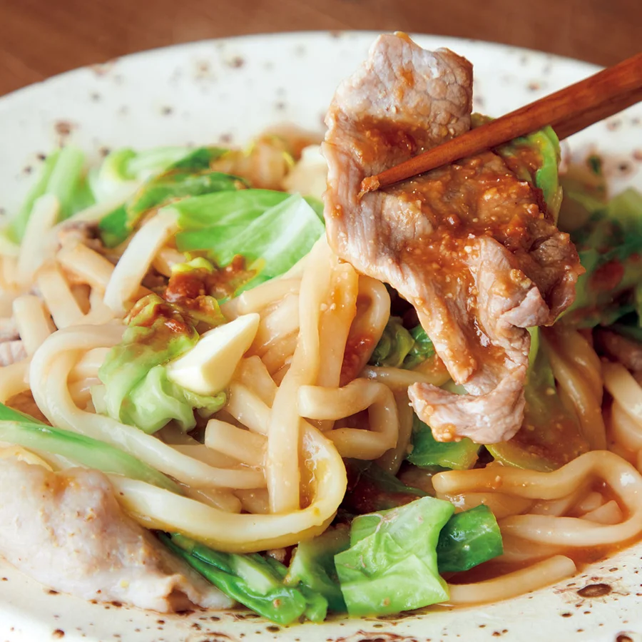 豚肉とキャベツのみそバターうどん