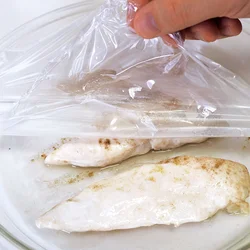 レンチン後にラップをかけたままさまし、余熱でしっとり仕上げる