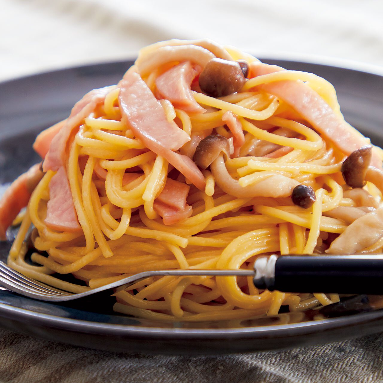 きのことハムの和風パスタ Byジョーさん さんの料理レシピ プロのレシピならレタスクラブ