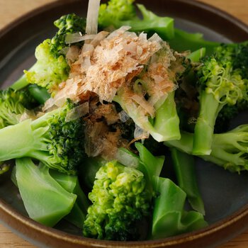 まるごとブロッコリーの炊き込みご飯 By近藤幸子さんの料理レシピ プロのレシピならレタスクラブ