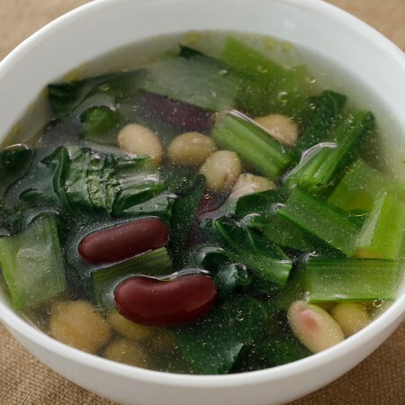 小松菜と豆のコンソメスープ By近藤幸子さんの料理レシピ プロのレシピならレタスクラブ