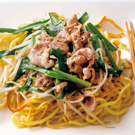 豚肉ともやしのオイマヨ焼きそば By井上かなえさんの料理レシピ プロのレシピならレタスクラブ