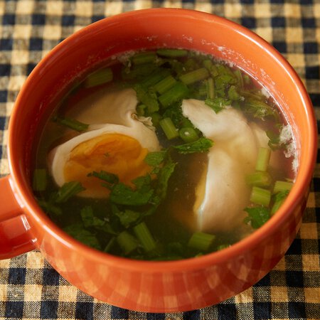 春菊の落とし卵スープ