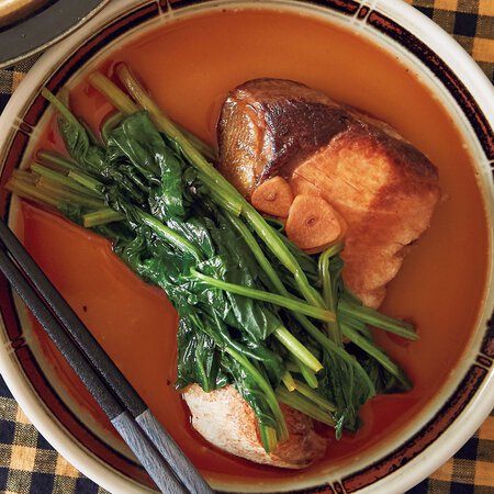 ぶりのガーリックじょうゆソテー Byワタナベマキさんの料理レシピ プロのレシピならレタスクラブ