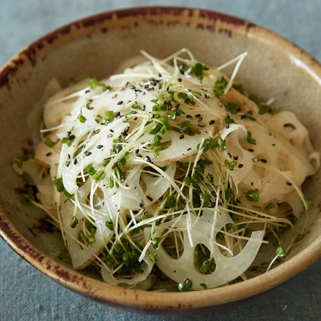 れんこんとスプラウトのナムル Byワタナベマキさんの料理レシピ プロのレシピならレタスクラブ