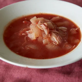 ハムと玉ねぎのトマトスープ