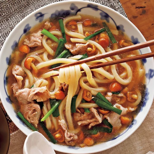 「豚肉なめこうどん」の献立