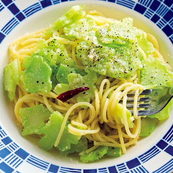 ブロッコリーの茎のチーズペペロンチーノ By髙山かづえさんの料理レシピ プロのレシピならレタスクラブ